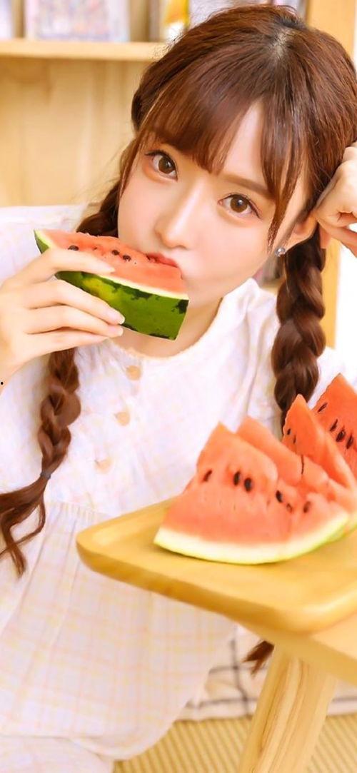 电脑壁纸吃瓜,揭秘网络热议背后的真相