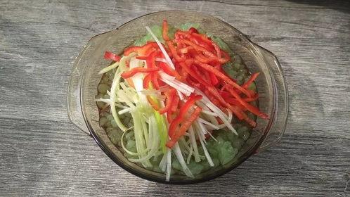 凉虾吃瓜,凉虾吃瓜，清凉一夏